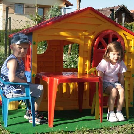 Cedrus Apartmanhaz - Cedrus Koez 7 Zalakaros Luaran gambar